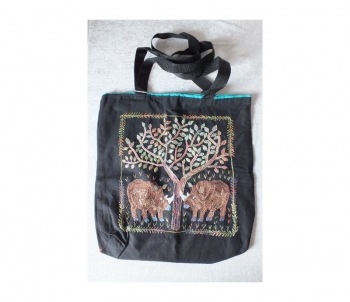 umhngetasche aus Stoff genht | handmade aus Sdafrika
