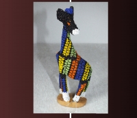 Tierskulpturen 27 | Giraffe aus Holz und Rocailles Perlen